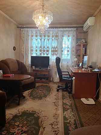 продается 2 к кв Обжора Ленинский пр Донецк