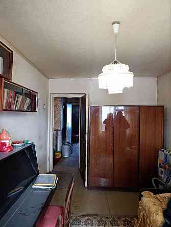 Продам 3х ком. квартиру 3/9, 65 м2. Ленинский район. Ленинский проспект 7. Донецк