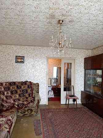 Продам 3х ком. квартиру 3/9, 65 м2. Ленинский район. Ленинский проспект 7. Донецк