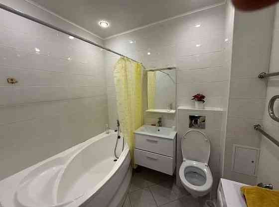 Cдaётся 2-комнатная кваpтира общей площадью 58кв.м.,в Киевском рaйоне по проспекту Германа Титова Донецк