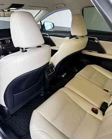 Весь в родной краске Lexus RX 300 2.0 4wd 238 л.с. Автомат обычный 2019 год рест официальный без дтп Донецк