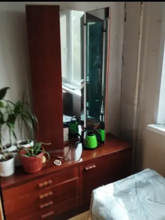 Продам шкафы, тумбы, трюмо, табуреты, стол Донецк