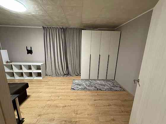 Предлагаю в аренду просторную 2кв.Расположена в Калининском районе (ориентир Дружба) Донецк