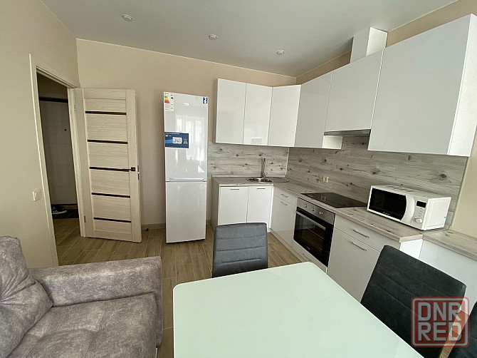 Сдаю однокомнатную квартиру в Ворошиловском районе Донецк - изображение 4