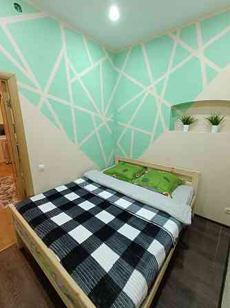 Сдаётся двухкомнатная квартира на Изумруде Донецк