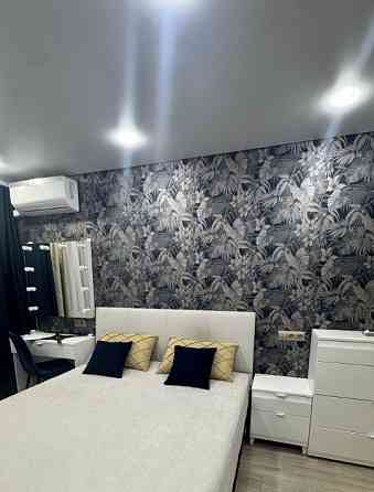 Сдается шикарная двухкомнатная квартира в Куйбышевском районе, ул. Хлебодарная Донецк