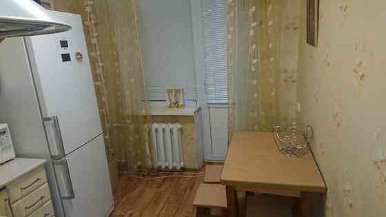 Сдаю 1к комнатную квартиру на длительный срок по адресу Днепродзержинская улица, 23.Этажность 3 из 9 Донецк