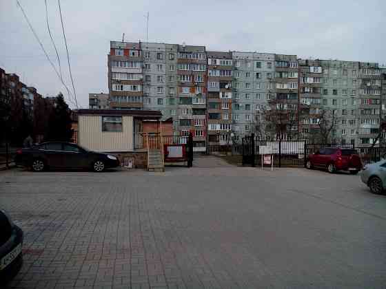 Требуется сторож на автостоянку Макеевка