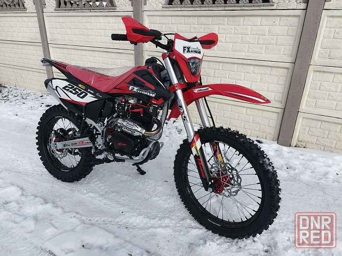 Мотоцикл эндуро FX MOTO YZ-250 (красно-черный) Донецк - изображение 1