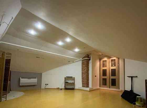 Сдаётся 3-комнатная квартира на Текстильщике, Кировский район Донецка Донецк