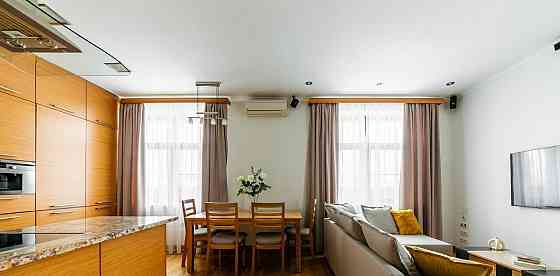 Сдаётся чистая уютная 4-комнатная квартира в Ленинском районе, улица Речная. Донецк