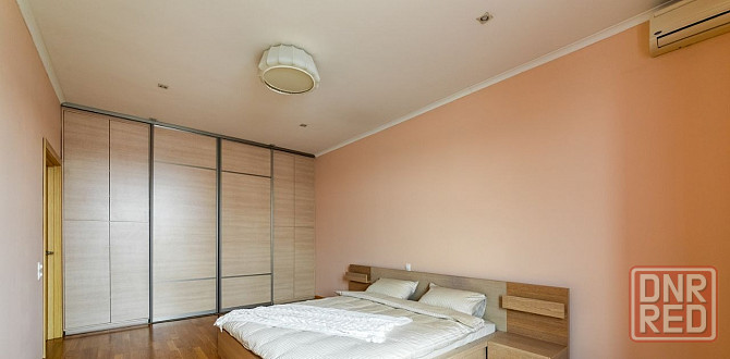 Сдаётся чистая уютная 4-комнатная квартира в Ленинском районе, улица Речная. Донецк - изображение 6