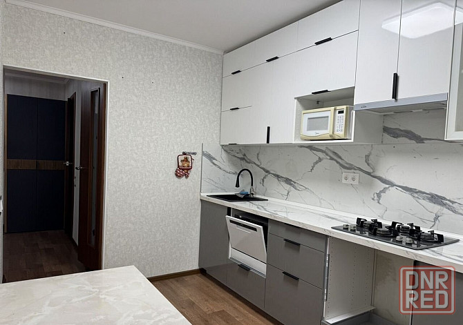 Сдаю однокомнатную квартиру 38.0 м² этаж 9/9 город Донецк, Киевский район, улица Челюскинцев Донецк - изображение 2