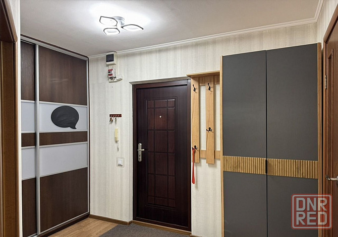 Сдаю однокомнатную квартиру 38.0 м² этаж 9/9 город Донецк, Киевский район, улица Челюскинцев Донецк - изображение 4