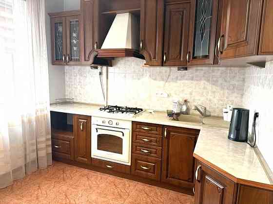 Сдается двухкомнатная квартира в Ленинском районе, улица Куйбышева, 19. Ориентир "Ск Металлург" Донецк