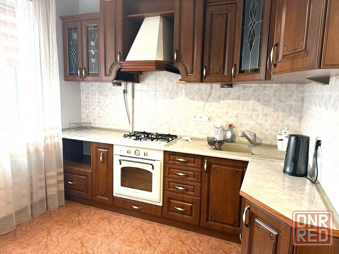 Сдается двухкомнатная квартира в Ленинском районе, улица Куйбышева, 19. Ориентир "Ск Металлург" Донецк - изображение 1