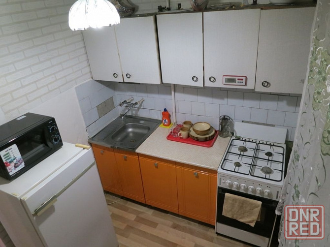 Сдаётся в аренду хорошая однокомнатная квартира в Пролетарском районе Донецка. Донецк - изображение 2