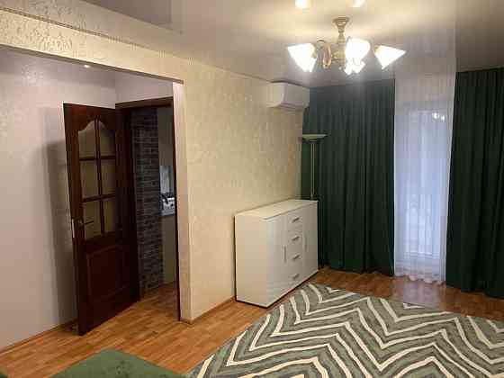 Сдается светлая и просторная двухкомнатная квартира в Калининском районе, Этаж 5/15, Донецк