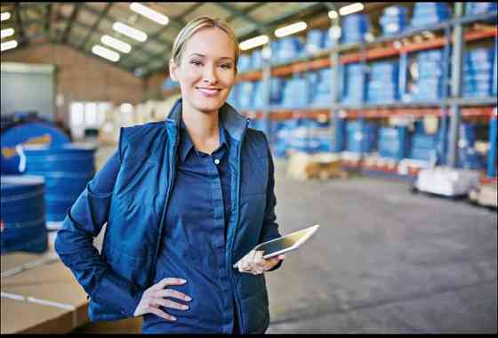 Требуется кладовщик сборшик Макеевка