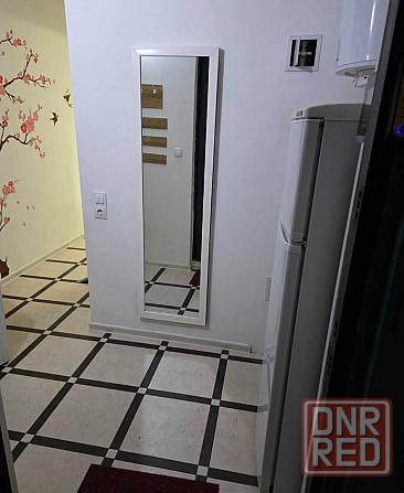 Сдаю однокомнатную квартиру в Ворошиловском районе Донецка. Донецк - изображение 2