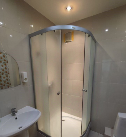 Сдается: Двухкомнатная квартира Донецк, по пр. Ильича,9( пл. Ленина) Донецк