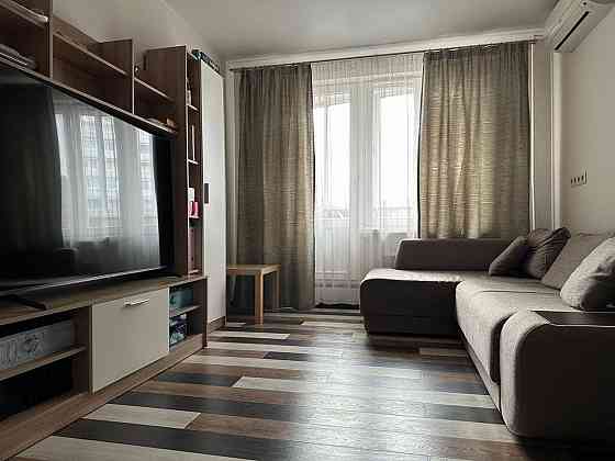 Сдаётся однокомнатная квартира в Калининском районе по проспекту Ильича (ориентир Мед. институт). Донецк