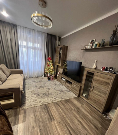 Продажа 2-х комнатной квартиры Макеевка, Центр, ул.Ленина/ул.Московская, ор-р кафе Арлекино Макеевка
