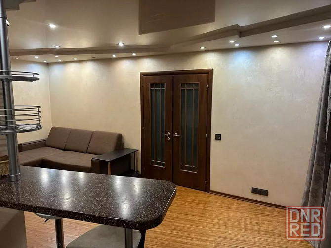 Сдается 2-х комнатная квартира-студия в Ворошиловском районе ориентир Маяк Донецк - изображение 2