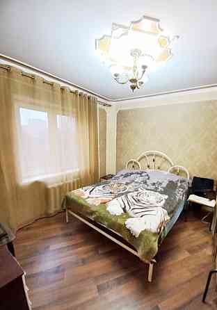 Пролам 4-х комнатную квартиру Калининский район. ) Донецк