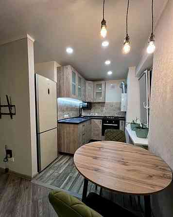 к сдаче предлагается двухкомнатная студия, киевский район, переулок россини 2 Донецк