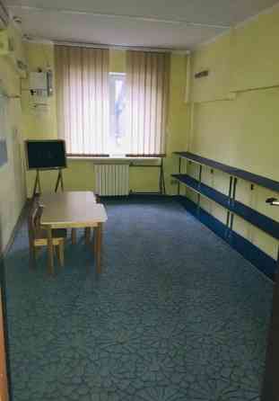 Продам 89,1кв.м нежилое помещение м-н "Голубой" Донецк