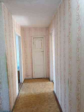 Продаётся 2 х комнатная квартира  в Орджоникидзевском районе по улице Владимирской,рядом с ош10 Мариуполь