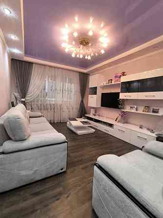 зеленый шикарная квартира Макеевка