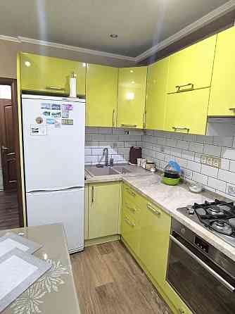 зеленый шикарная квартира Макеевка