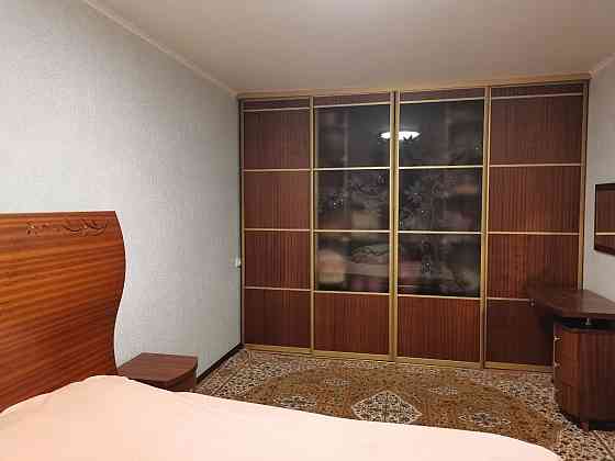 продается 2 к. кв. в Калининском р-не (ор-р Калининский рынок). Донецк