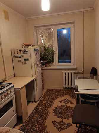 продается 2 к. кв. в Калининском р-не (ор-р Калининский рынок). Донецк