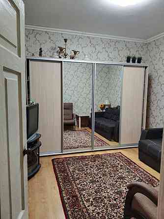 Продается трехкомнатная квартира в Ильичевском районе Мариуполь