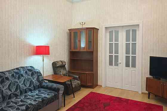 Продается трехкомнатная квартира в Ильичевском районе Мариуполь