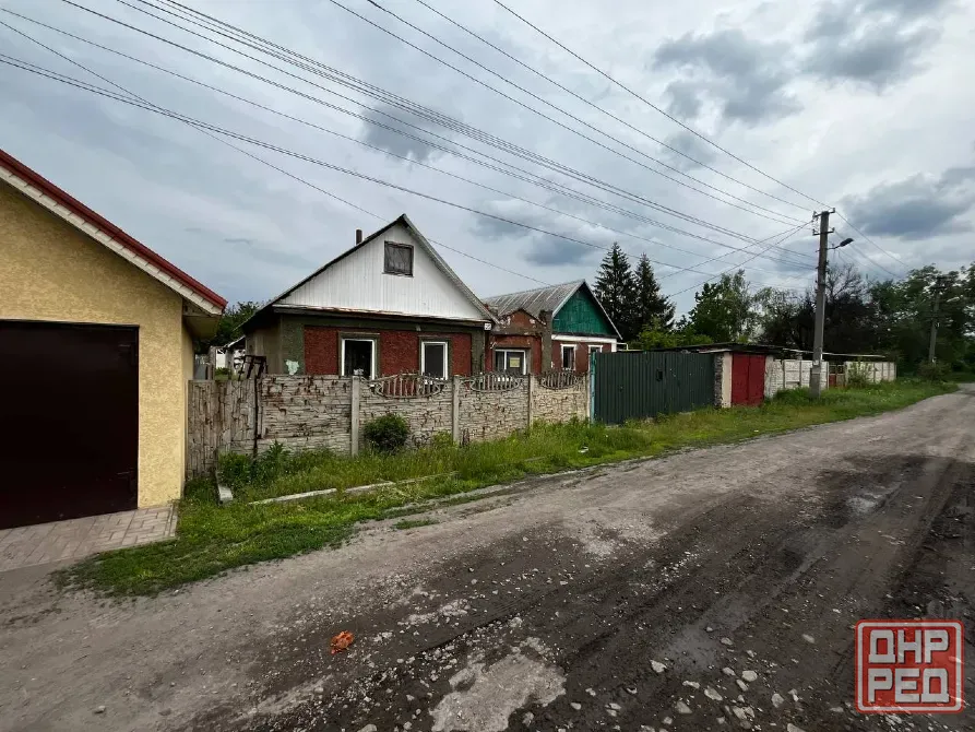 Продам 2 дома фактически на одном участке (84 м2 и 77 м2) в районе Жд вокзала (от собственника). Донецк - изображение 1