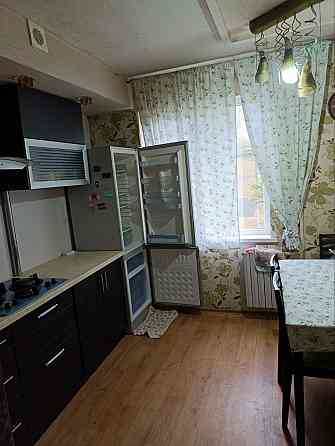 Сдам 3 к. кв. в Пролетарском р-не, с накопителем, в офис ехать не нужно Донецк