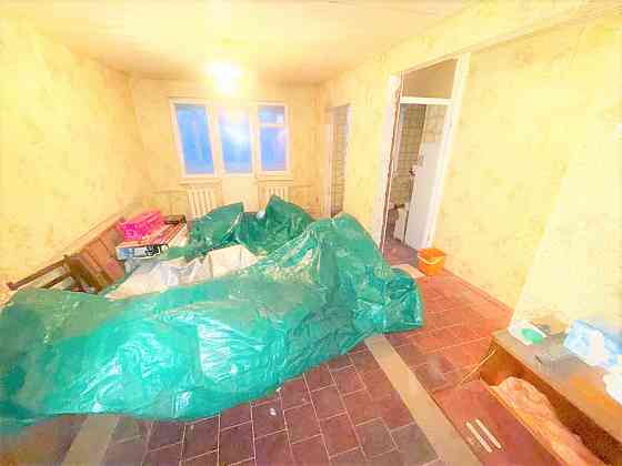 3-х комн. требует ремонта, ул. 50-й Гвардейской Дивизии. Донецк