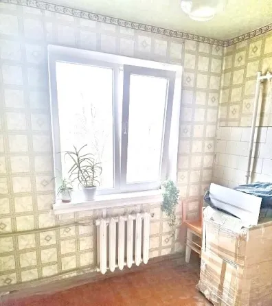3-х комн. требует ремонта, ул. 50-й Гвардейской Дивизии. Донецк