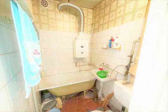 3-х комн. требует ремонта, ул. 50-й Гвардейской Дивизии. Донецк