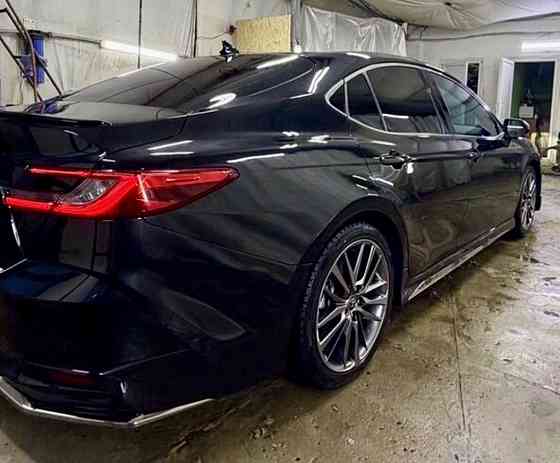 Toyota Camry 80 Гибрид 2024 год пробег 14 тыс км состояние новой машины полное переоформление Донецк