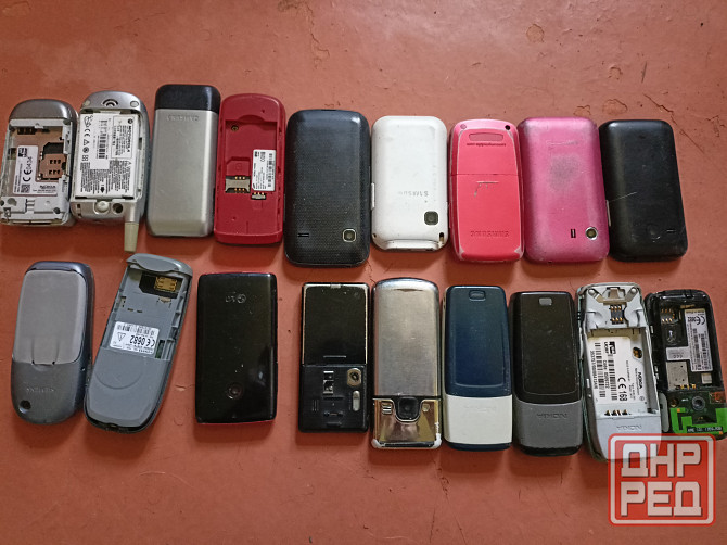 Телефоны кнопочные,по 300 р Макеевка - изображение 2