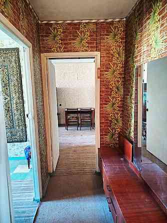 Продам 3 комнатную квартиру на 21 микрорайоне Мариуполь