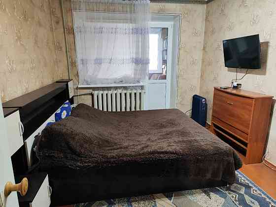 продается 2 комн. кв в центре, р-н автовокзала Харцызск