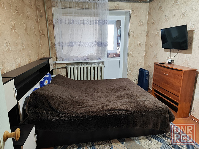 продается 2 комн. кв в центре, р-н автовокзала Харцызск - изображение 3