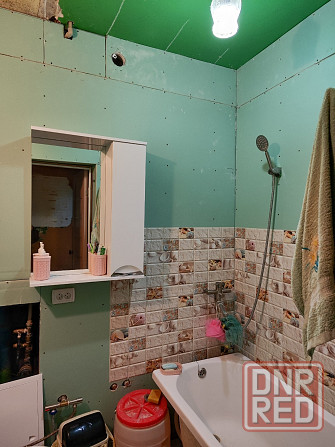 продается 2 комн. кв в центре, р-н автовокзала Харцызск - изображение 6