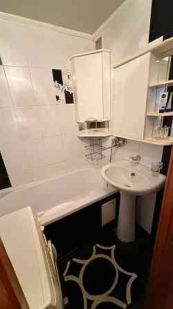 Продам квартиру на «Зеленом», ориентир рынок Мирный Макеевка